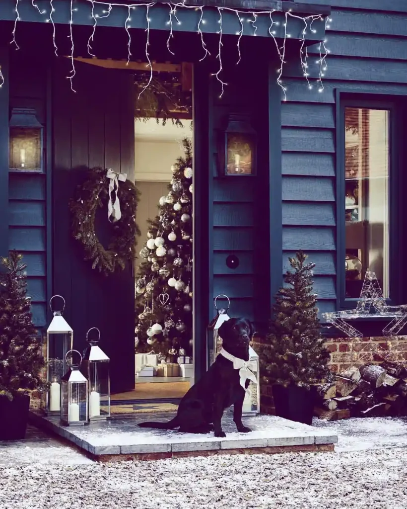 Christmas Tree Snow Globe Wonder