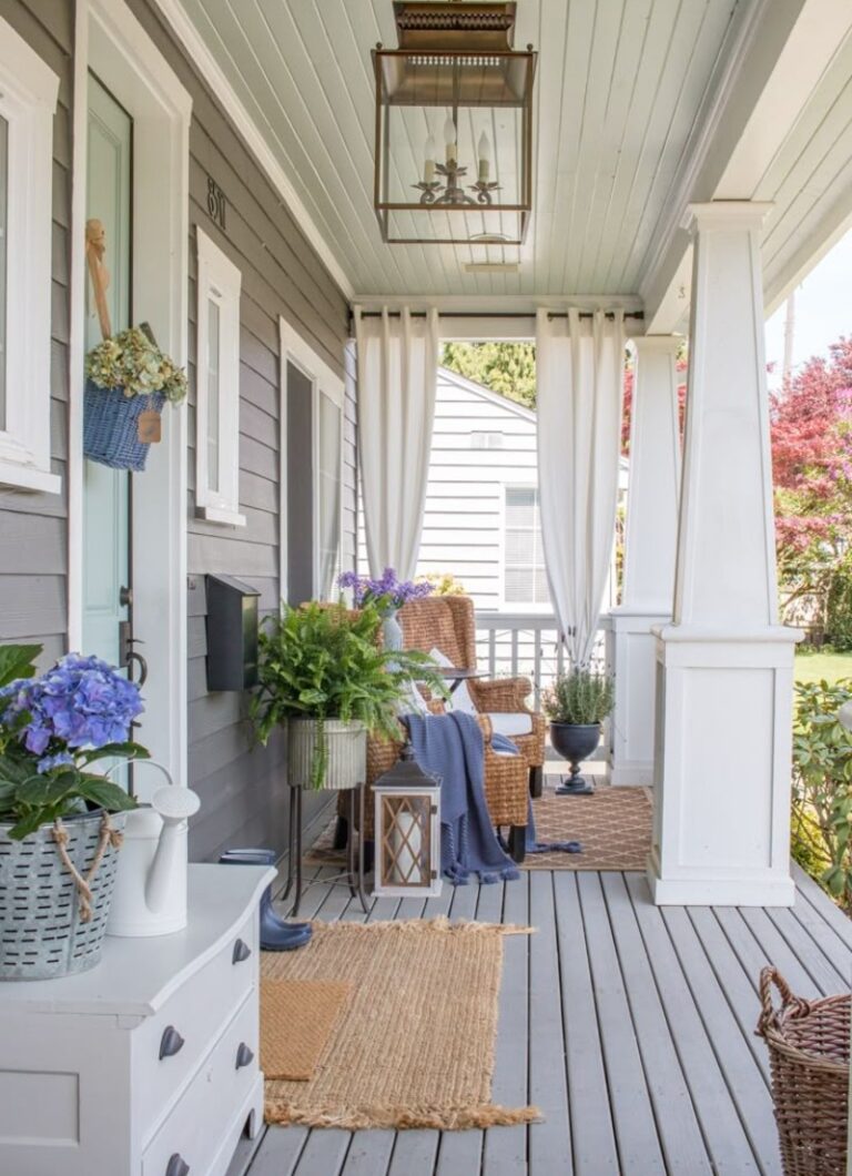 44 Blissful Flower Ideas for a White House Front Porch (Designers ...