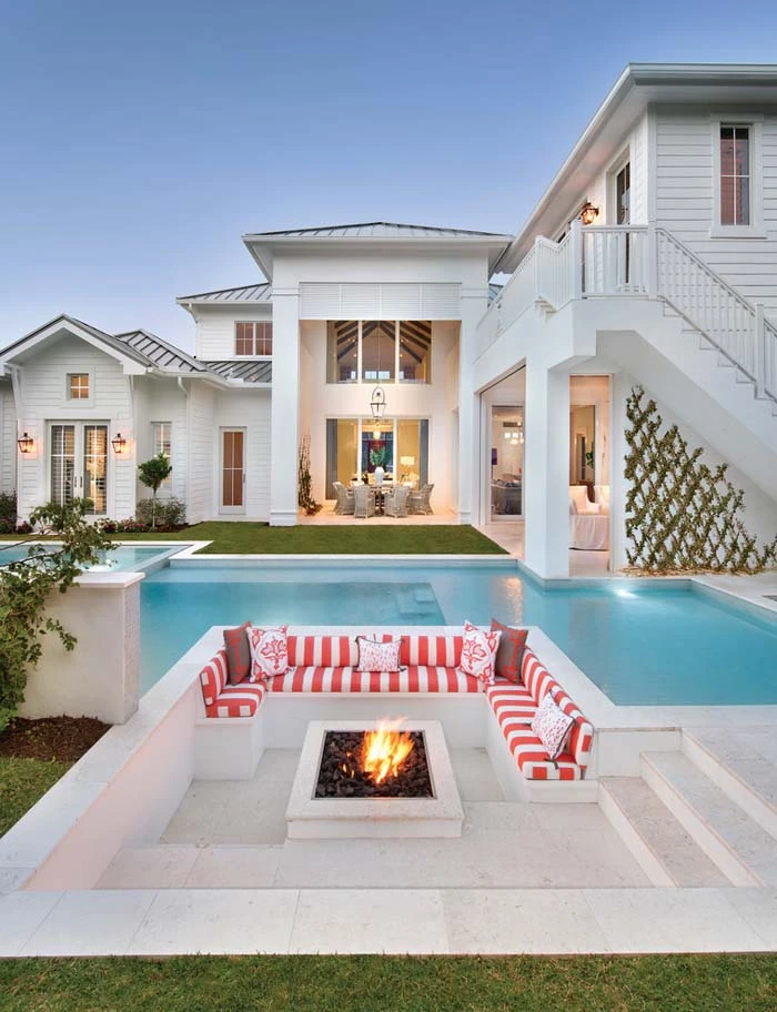 35 Sizzling Poolside Fire Pit Ideas to Ignite Your Backyard Oasis