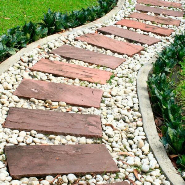 35 Gorgeous Backyard Walkway Ideas