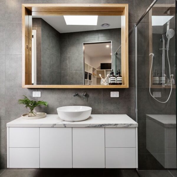 35 Modern Bathroom Design Ideas With Floating Vanity