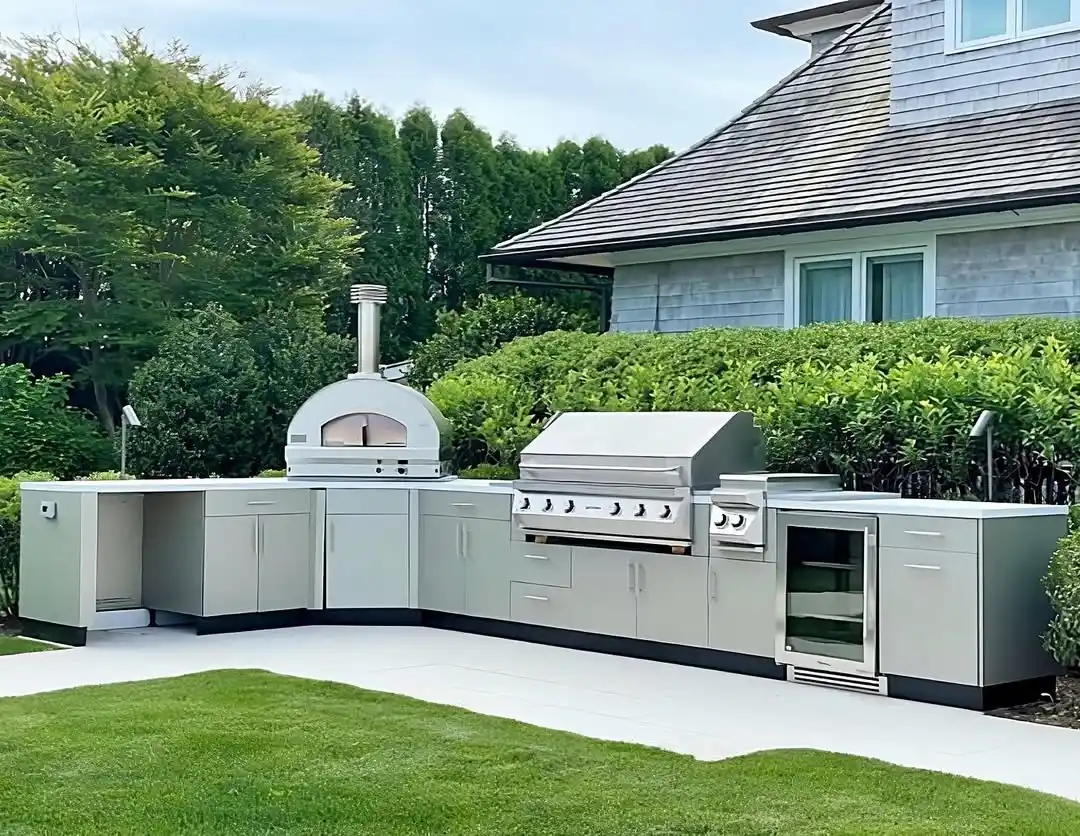 Ultimate Stainless Steel Outdoor Kitchen with Pizza Oven