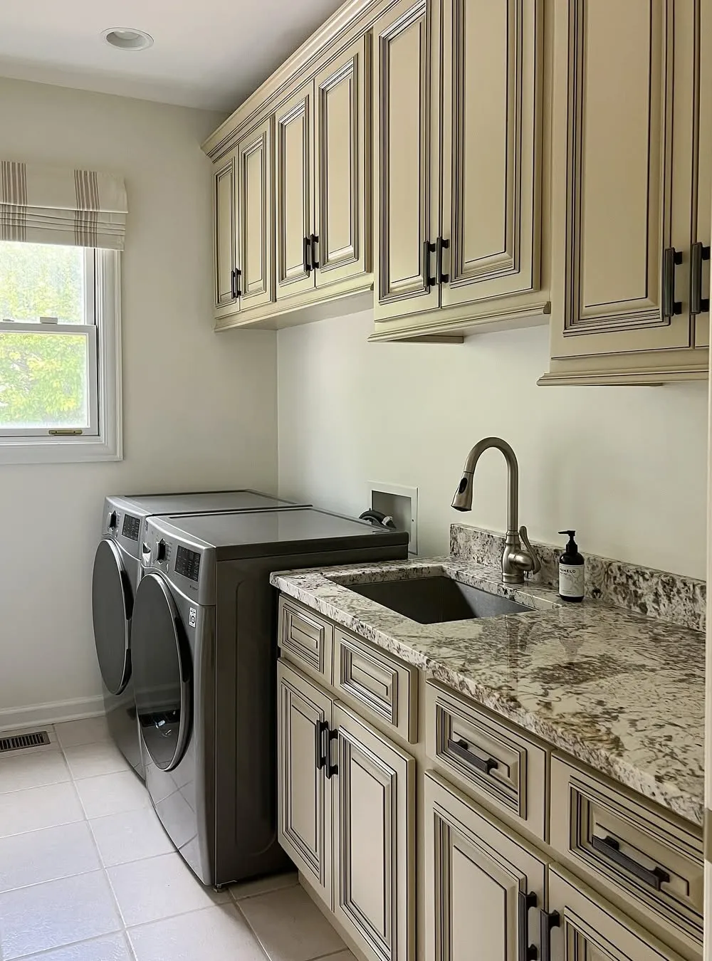35 Simple Laundry Room Makeover Ideas