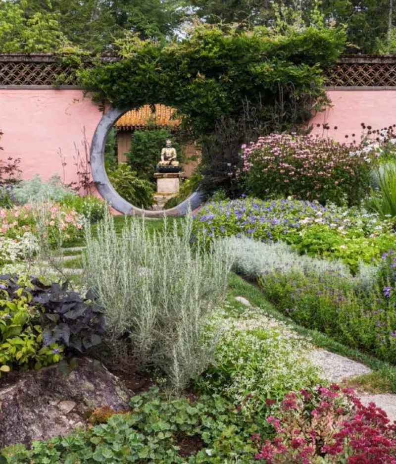 35 Stunning DIY Garden Moon Gate Ideas