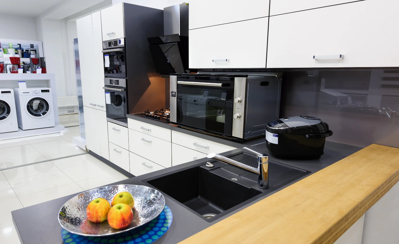 Full-Sized Kitchens and Appliances
