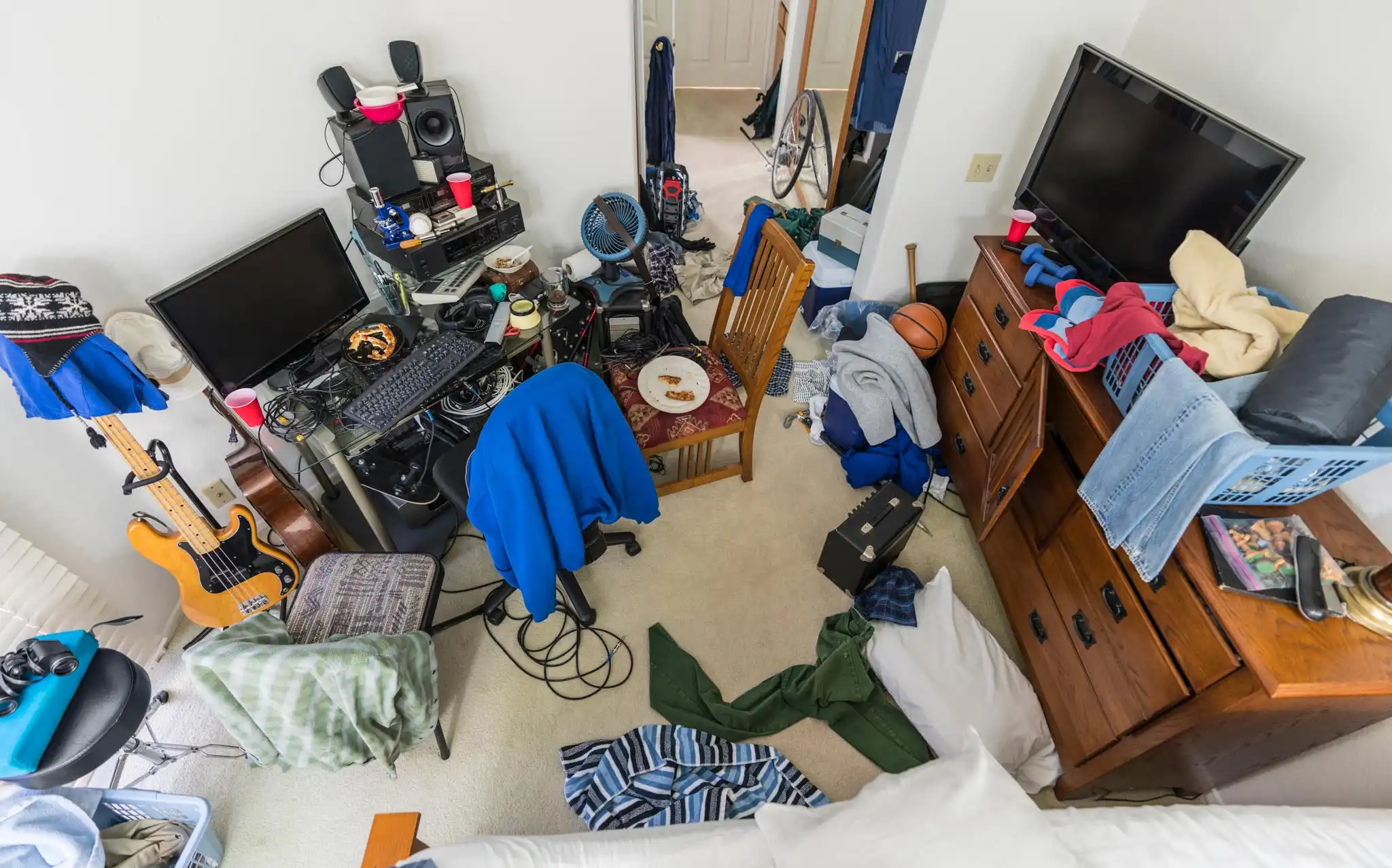 Why Your Apartment Feels Like a Cluttered Box