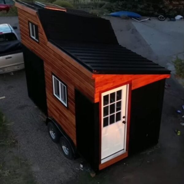 This Guy Built Tiny Home For Under $8000 (Here’s How this LOOKS)