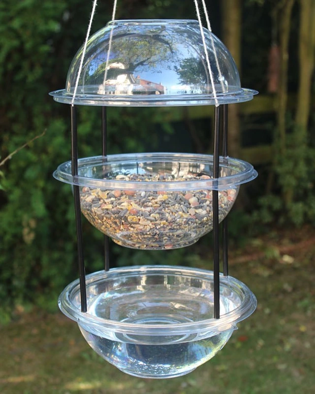 Tiered Plastic Bowl Feeder