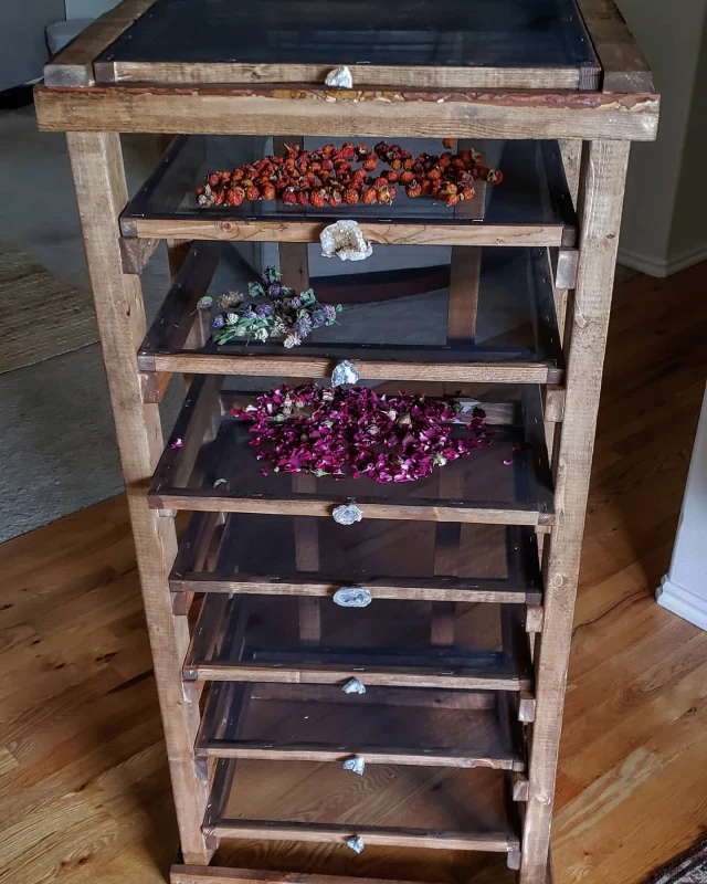 Wooden Cabinet Screen Drawers