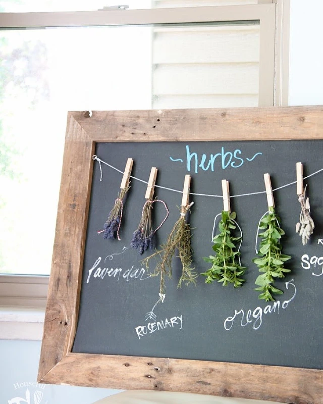 Tabletop Chalkboard Clothesline Frame