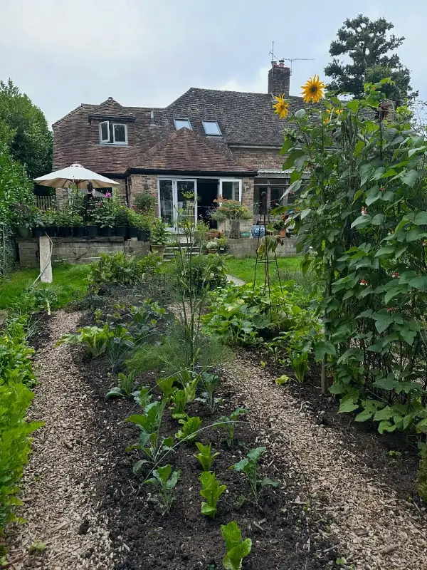 Multi-Level Cottage Kitchen Garden